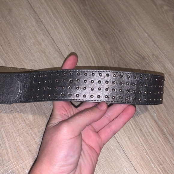 Metallic Silver studded XL Belt - Picture 3 of 8